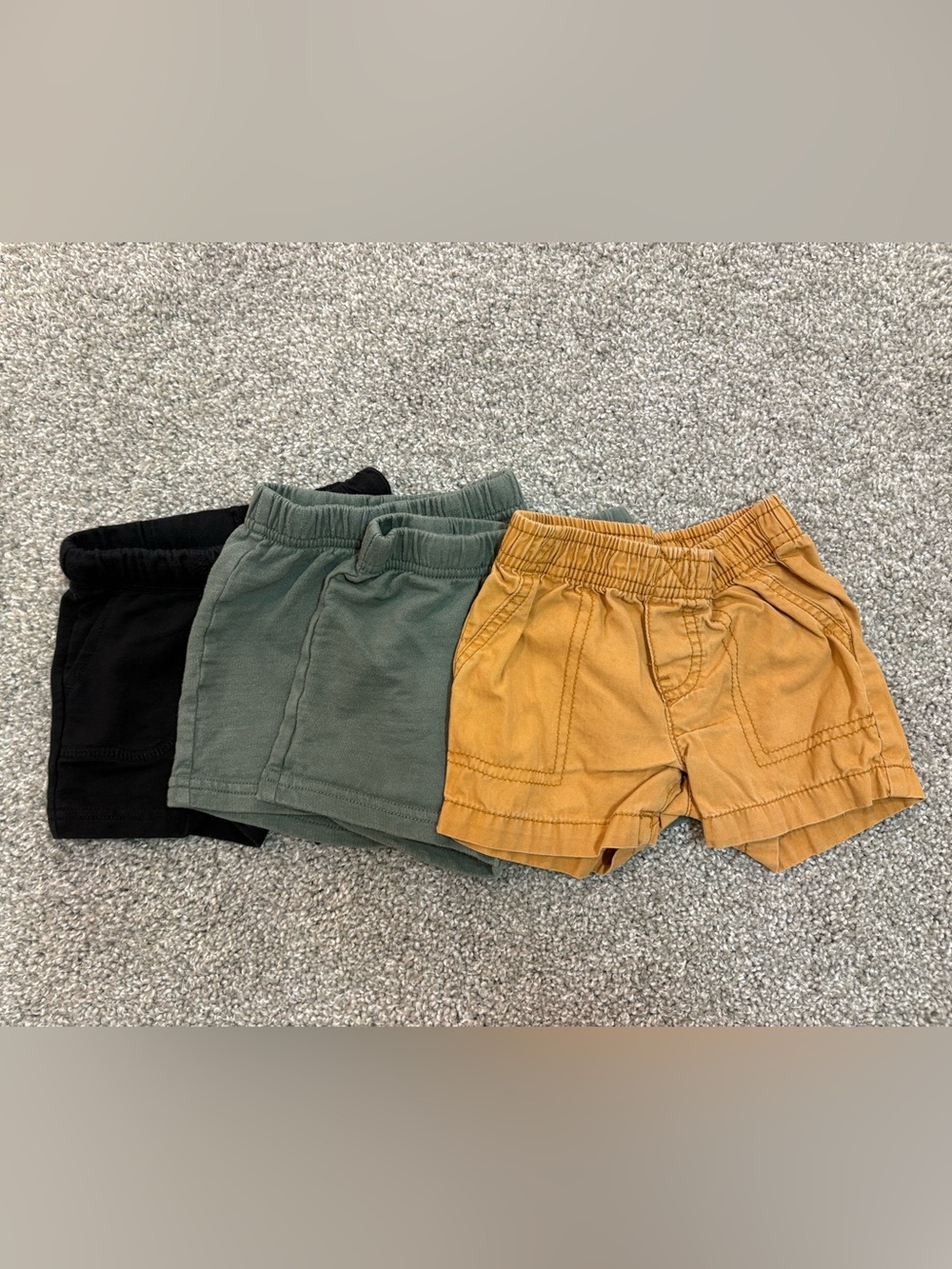 Carter's 4-Pack Shorts in Black, Olive & Mustard